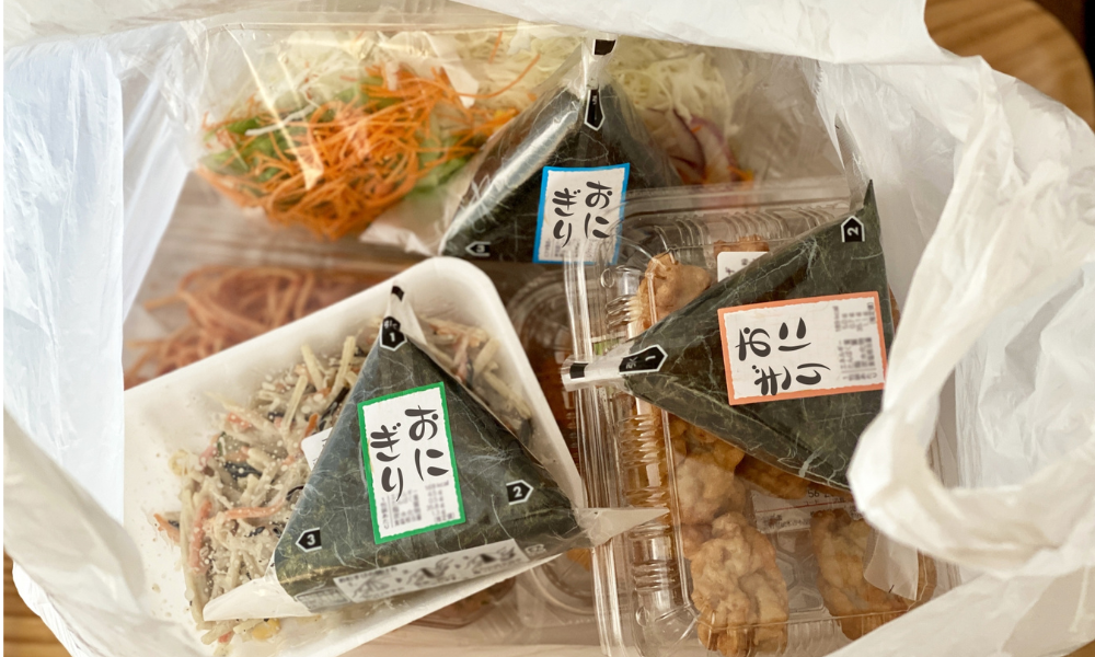 外壁塗装業者への差し入れに適した食べ物や飲み物