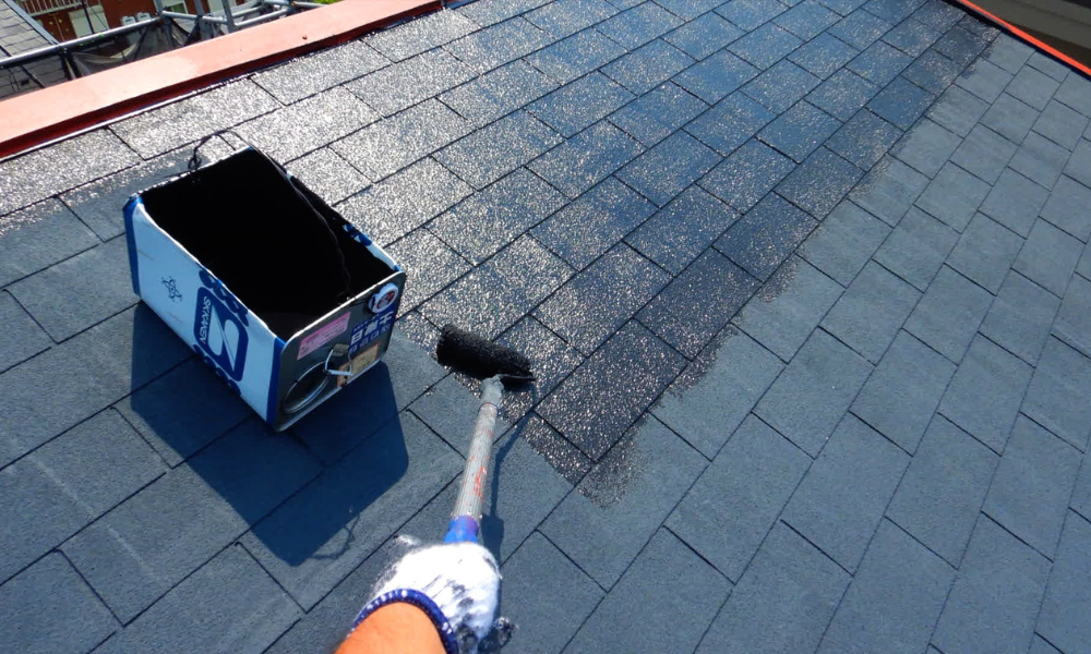 屋根塗装で防水性を高めるには?塗料の種類と特徴