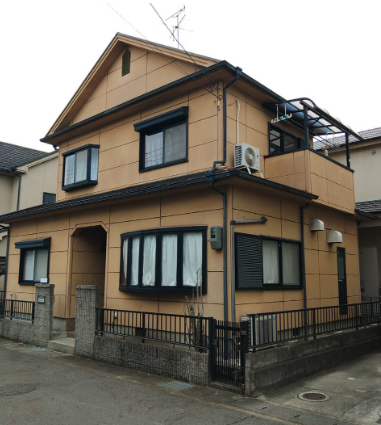 丸岡塗装店の施工事例ビフォー