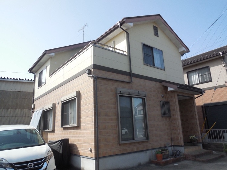 彩心建装の外壁塗装施工前（施工事例1）